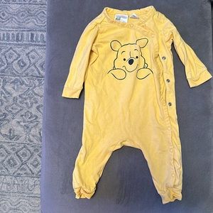 HM Winnie the Pooh baby romper